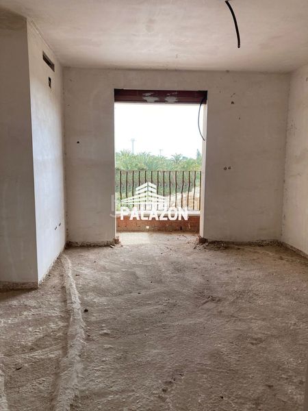 Foto c45644c1-be7f-4f42-916d-2618a5d53435. Casa amb aparcament a Catral