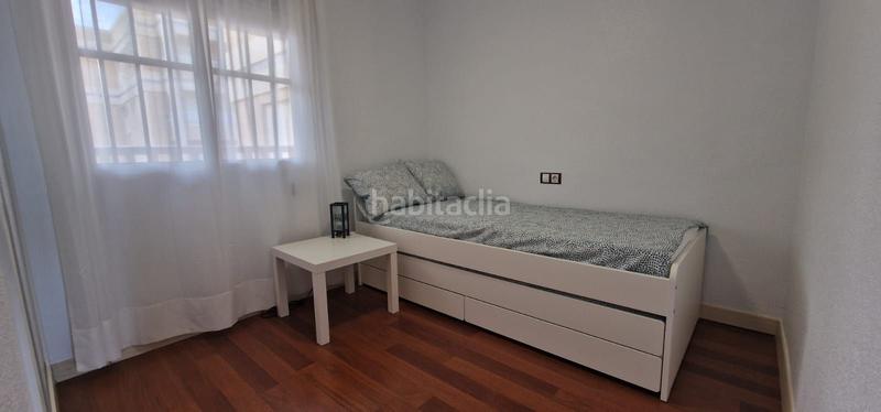 Foto 4f500ff5-c6a8-4bf5-acee-8e1de0813cb7. Lloguer apartament amb aparcament piscina a Los Arenales del Sol Elche / Elx