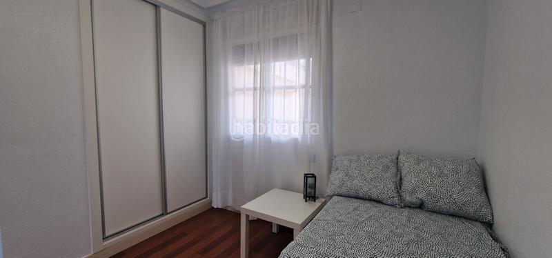 Foto d22a3a33-38fe-4316-b47e-6db564d0f59a. Lloguer apartament amb aparcament piscina a Los Arenales del Sol Elche / Elx