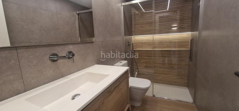 Foto 81e52bc9-dc5c-4384-b269-21745dfc3647. Casa a avinguda de la armada española 75 a calas Santa Pola este Santa Pola