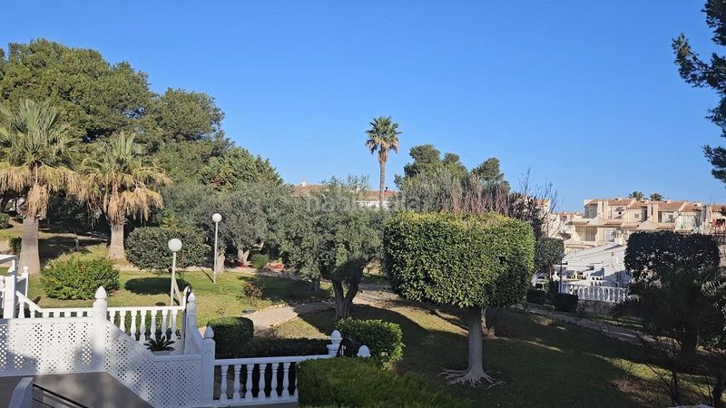 Foto bde130b5-3ab2-4ac9-a294-90856a6e2239. Apartament amb piscina a Panorama-Sierramar Santa Pola