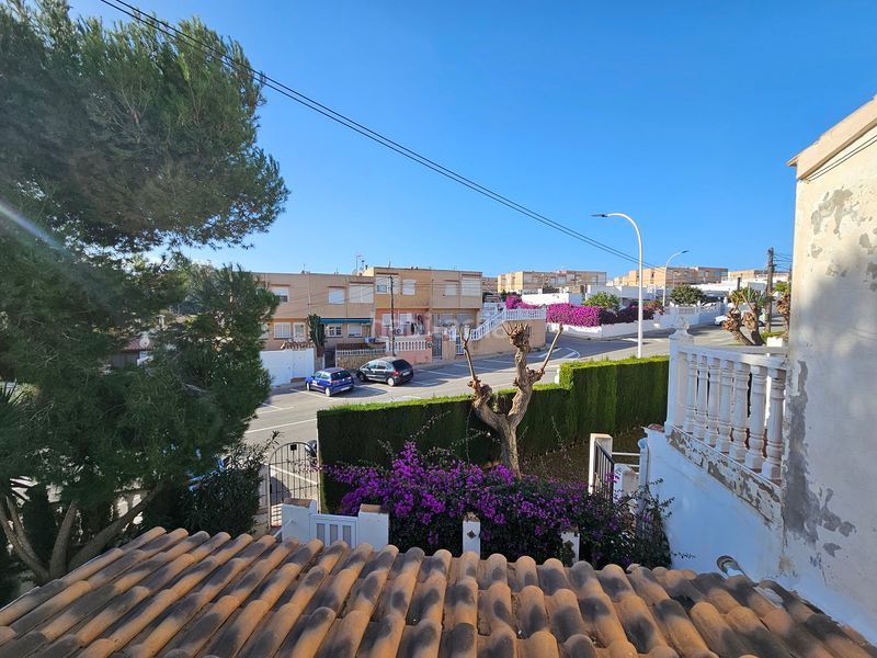 Foto f8f42214-1d24-43ed-b52e-ef09756e9870. Apartament amb piscina a Panorama-Sierramar Santa Pola