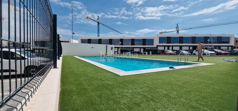 Foto 1175b3ac-ecc4-4d00-a1d9-2eabc78fa078. Erdgeschoss mit pool in Monte y Mar Santa Pola