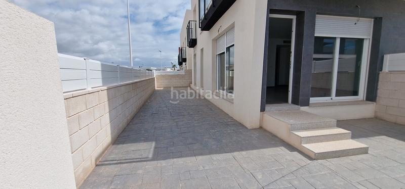 Foto 25611ffb-5a70-4939-9bd0-ce056ffb5b43. Erdgeschoss mit pool in Monte y Mar Santa Pola