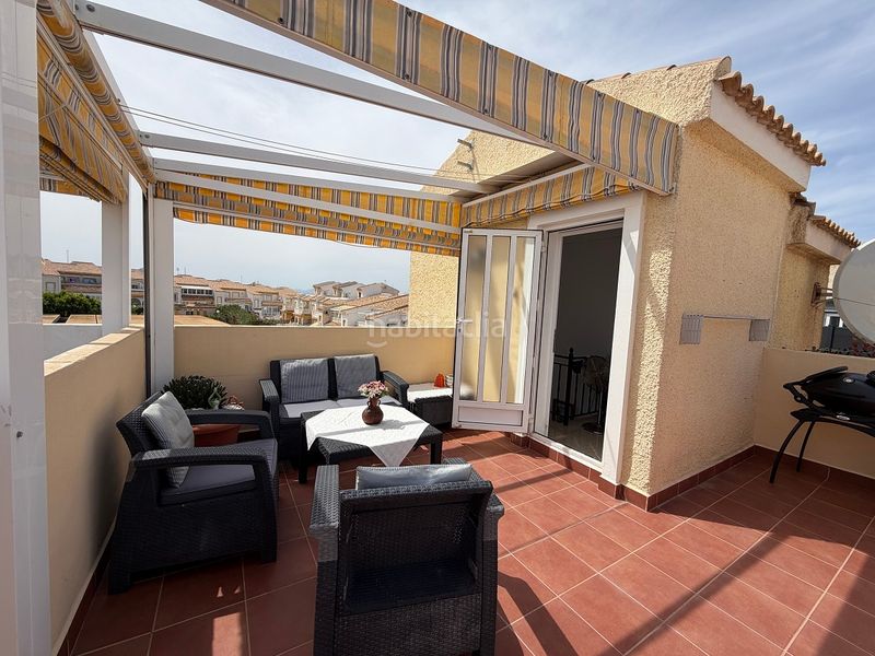 Foto 07ca966a-09b2-42ef-b295-96677f81a260. Casa adossada amb piscina a Monte y Mar Santa Pola