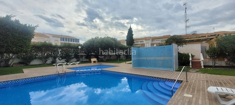 Foto 8f95fce0-f972-4dcd-9cbe-fb8bcac6ed04. Casa adossada amb piscina a Monte y Mar Santa Pola