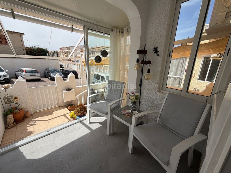 Foto c0328148-4171-406f-87f3-361976b4e125. Casa adossada amb piscina a Monte y Mar Santa Pola