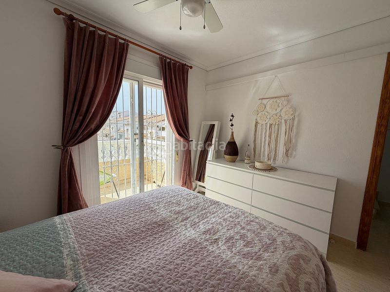 Foto c42fee63-2b9e-4962-8712-0812cf8cc96e. Casa adossada amb piscina a Monte y Mar Santa Pola