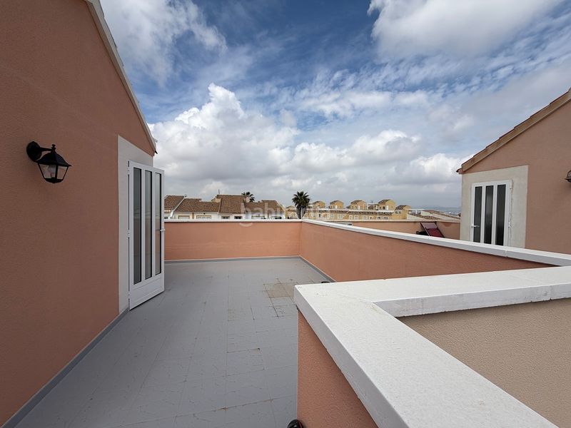 Foto 638e7ea2-ba79-4d8e-a869-80c612512ae1. Casa a Monte y Mar Santa Pola