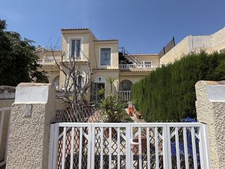 Casa  Avinguda d'escandinàvia. Ga398