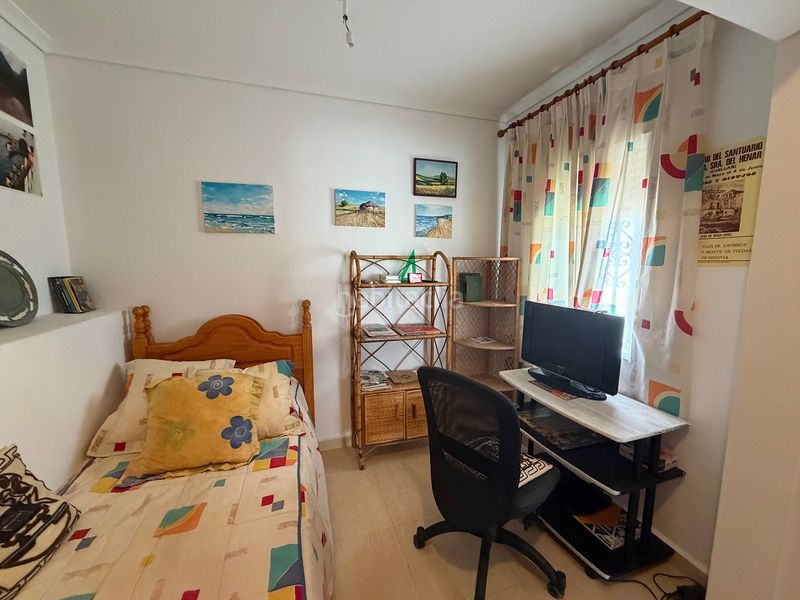 Foto c1477af9-7a3a-40a3-99bb-6b48c6ea302f. Casa amb piscina a Monte y Mar Santa Pola