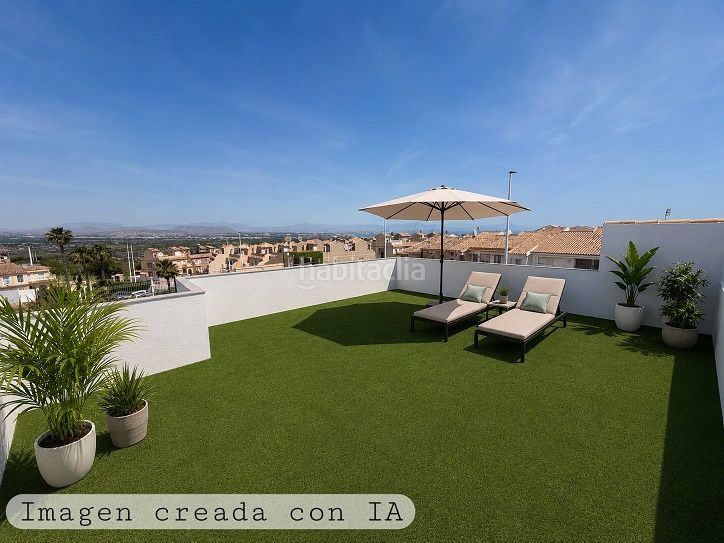 Foto e2aea6e9-343b-4c7c-8d16-cc4170d54969. Casa amb piscina a Monte y Mar Santa Pola