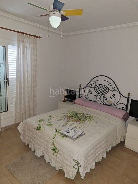 Foto c032ede1-e39f-48b0-ae4f-07d08a510bb9. Casa adossada a calas Santa Pola este Santa Pola