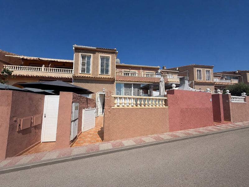 Foto aefac787-22cc-41b0-9822-b87ea7aee34d. Casa amb piscina a Monte y Mar Santa Pola