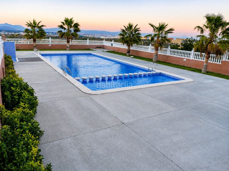 Foto b7d05b9d-b964-433f-bc66-fd8e21cc77d3. Casa amb piscina a Monte y Mar Santa Pola