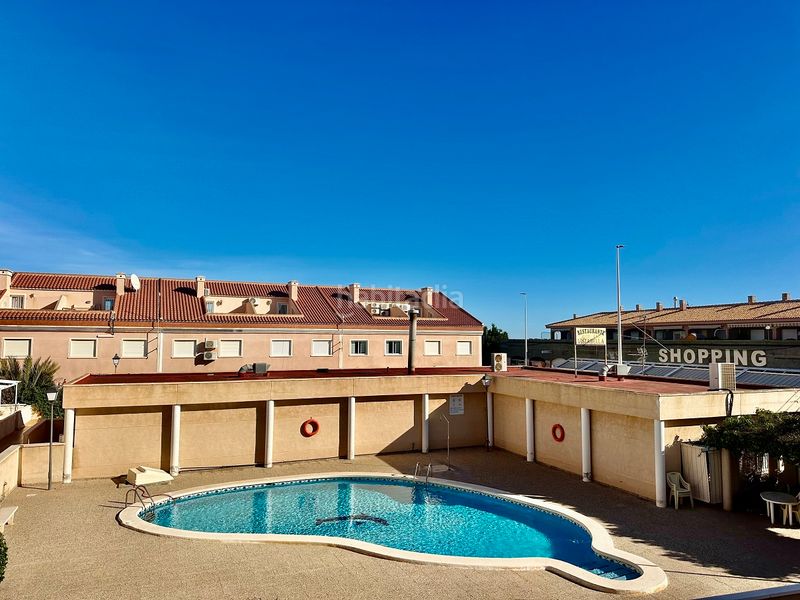 Foto 387482b9-8bba-41f2-94a2-01034f26c30f. Casa adossada amb xemeneia aparcament piscina a Monte y Mar Santa Pola