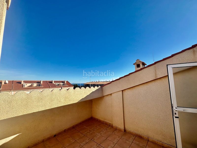 Foto f251015d-a898-40df-b97e-de1ee01ed011. Casa adossada amb xemeneia aparcament piscina a Monte y Mar Santa Pola