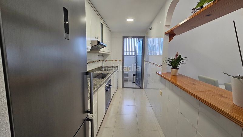 Foto 1185511d-d6d2-4f90-b0ec-16e8f44ff208. Apartment in carrer toledo 10 in Los Arenales del Sol Elche / Elx