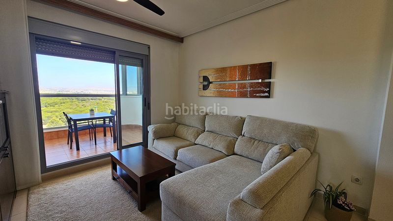 Foto 3213bc15-b127-4b63-ba56-5618a6097702. Apartment in carrer toledo 10 in Los Arenales del Sol Elche / Elx