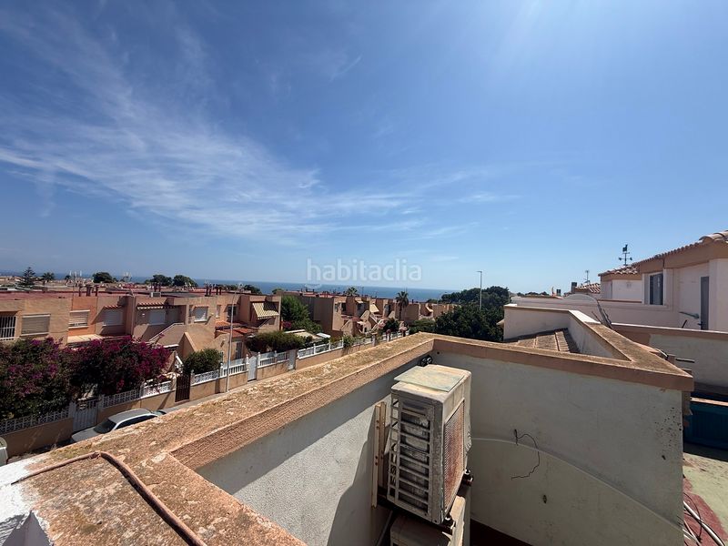 Foto 44465d39-343e-4580-bbb3-88cc175b76b2. Casa adossada amb piscina a Gran Vista-Olivo de Oro Santa Pola
