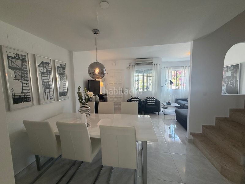 Foto b774802a-79c0-4483-b3fb-dbcbeb149705. Casa adossada amb piscina a Gran Vista-Olivo de Oro Santa Pola