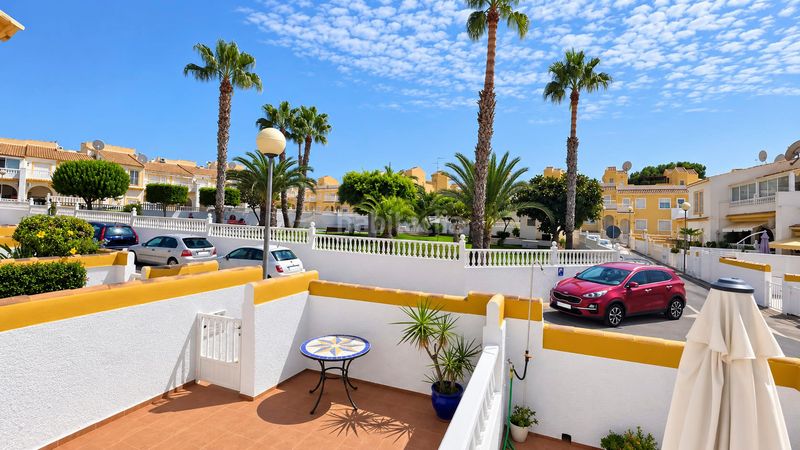 Foto a237cb20-3f35-4a90-94e5-ebee6bad804c. Ground floor in calle canarias 8 in Monte y Mar Santa Pola