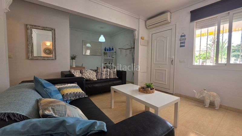 Foto b62746ef-511e-4e5e-8a51-34f685c98b91. Ground floor in calle canarias 8 in Monte y Mar Santa Pola