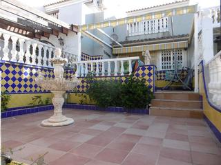 Semi detached house in Avinguda del mediterrani 53