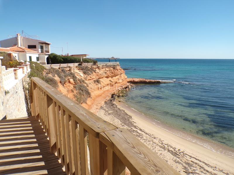 Foto 3645f689-8ce0-4d6a-8b44-f53ebc205f68. Chalet dans calle antonio aguado 39 dans Torre de la Horadada Pilar de la Horadada