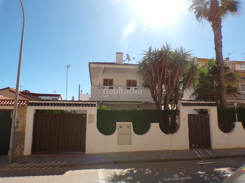 Foto a1af5593-bd8d-440c-a839-a02dee94ab9c. Chalet dans calle antonio aguado 39 dans Torre de la Horadada Pilar de la Horadada