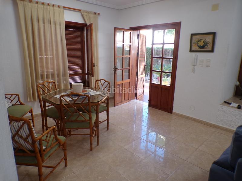 Foto d6c9dc3e-7fcb-4444-a1ba-976683da7588. Chalet dans calle antonio aguado 39 dans Torre de la Horadada Pilar de la Horadada