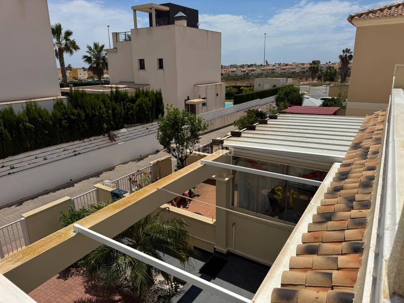 Foto 6c904f0a-257f-4959-95a0-8b6affdb01e1. Casa adosada en Lomas de Cabo Roig - Los Dolses Orihuela