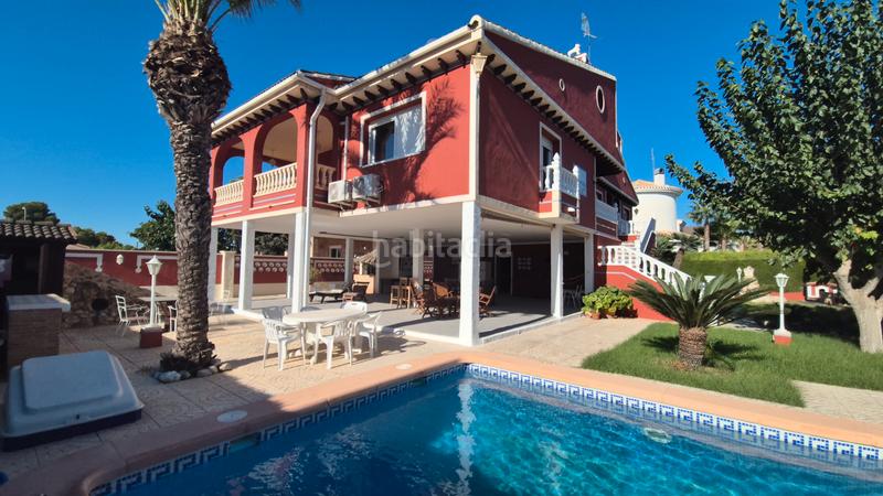 Foto 63b349b4-6241-491d-85b2-ea2740f8857b. Chalet en Campoamor Orihuela