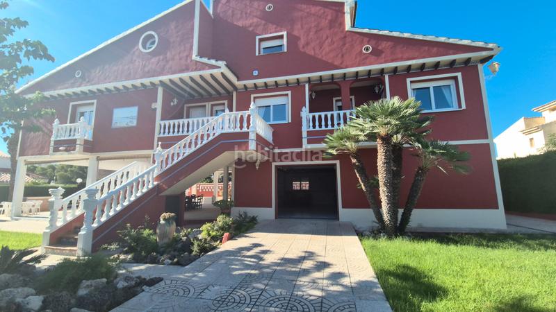 Foto cadb3bbc-e85c-43a5-b61b-09eb21ba3056. Chalet con riscaldamento parcheggio piscina in Campoamor Orihuela