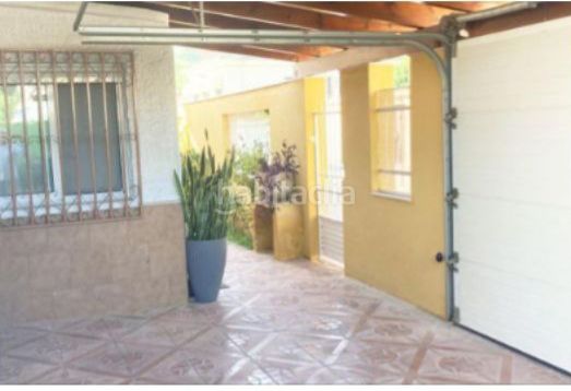 Foto 4d839c6c-d427-4f5e-8dd1-a8275b761c23. Xalet amb xemeneia calefacció aparcament a Archena