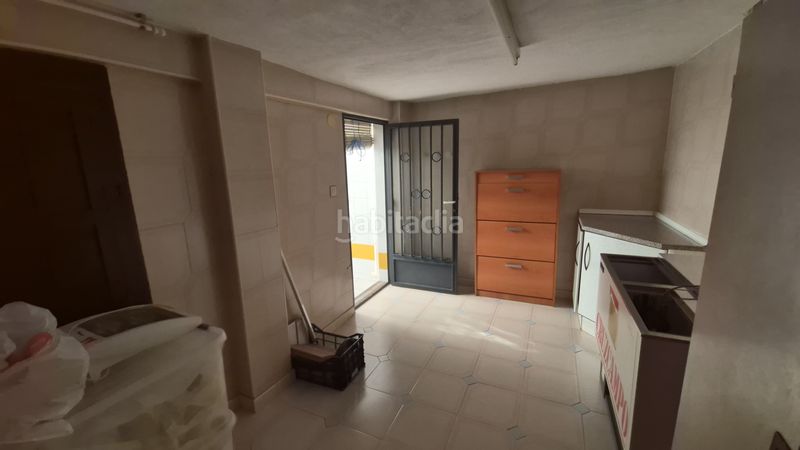 Foto 2619b634-bc2c-471e-ac96-89275e6532b3. Casa adossada a Alcantarilla