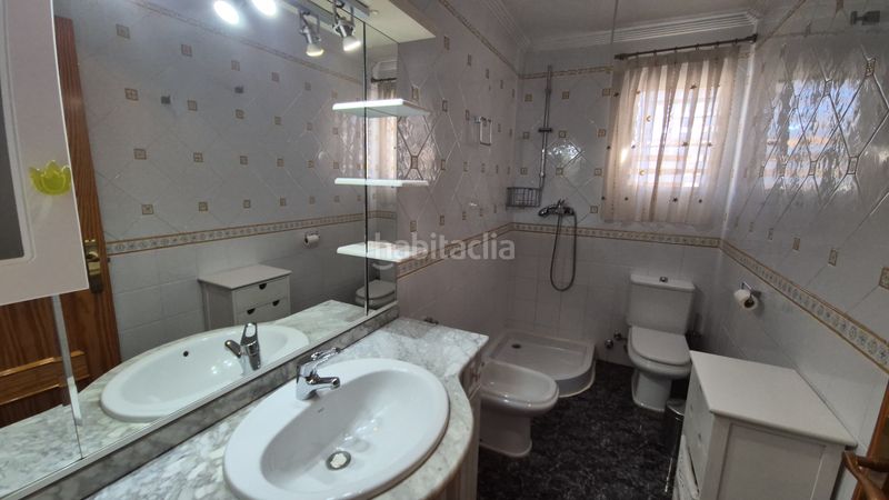 Foto 4b0f3850-2086-4850-8133-67af6b3c05ae. Casa adossada a Alcantarilla