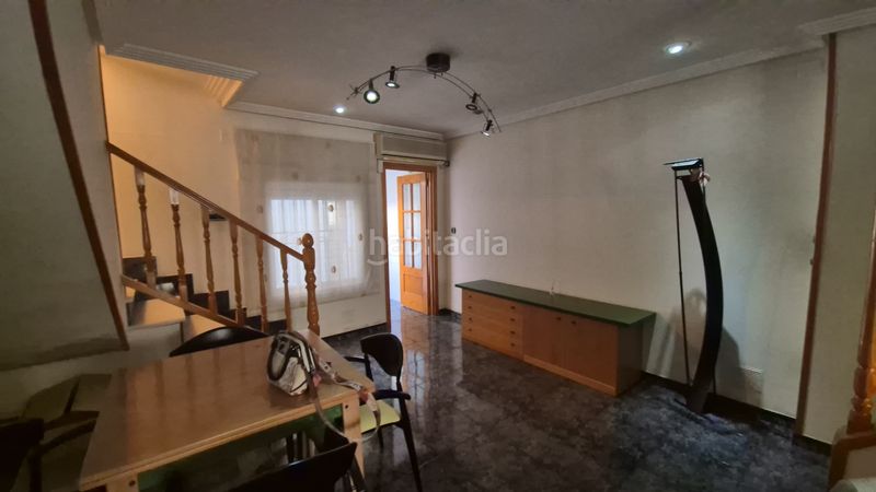 Foto 6110a781-9bbd-42af-b96d-d48e12ec993b. Casa adossada a Alcantarilla