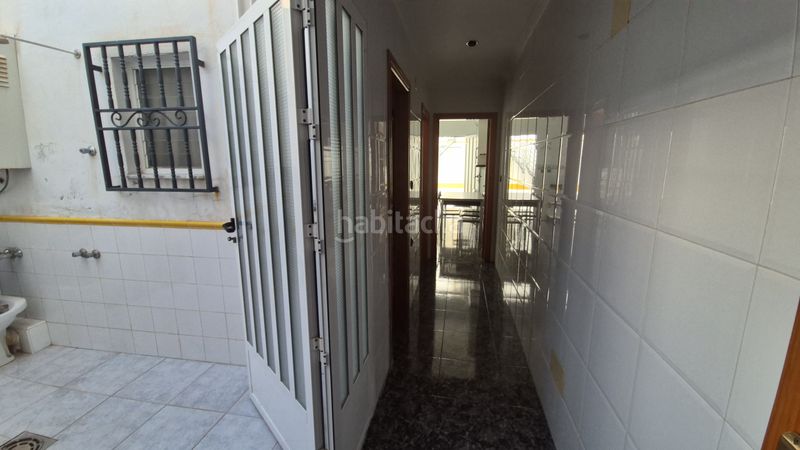 Foto af591695-9208-4886-b4ba-29b00be64514. Casa adossada a Alcantarilla