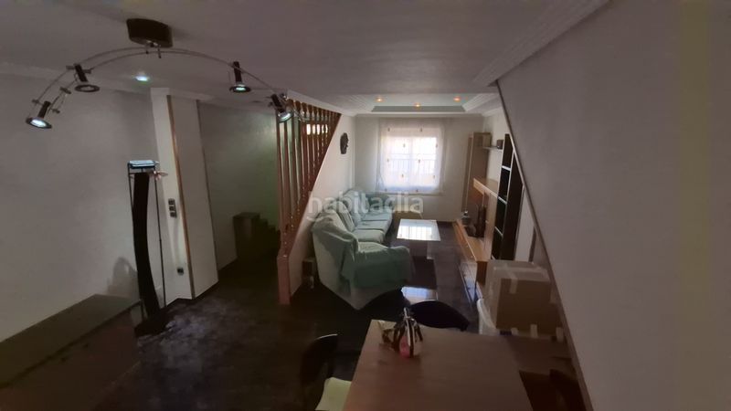 Foto fec7fe54-afdc-4c14-8281-25e2c2b0d913. Casa adossada a Alcantarilla