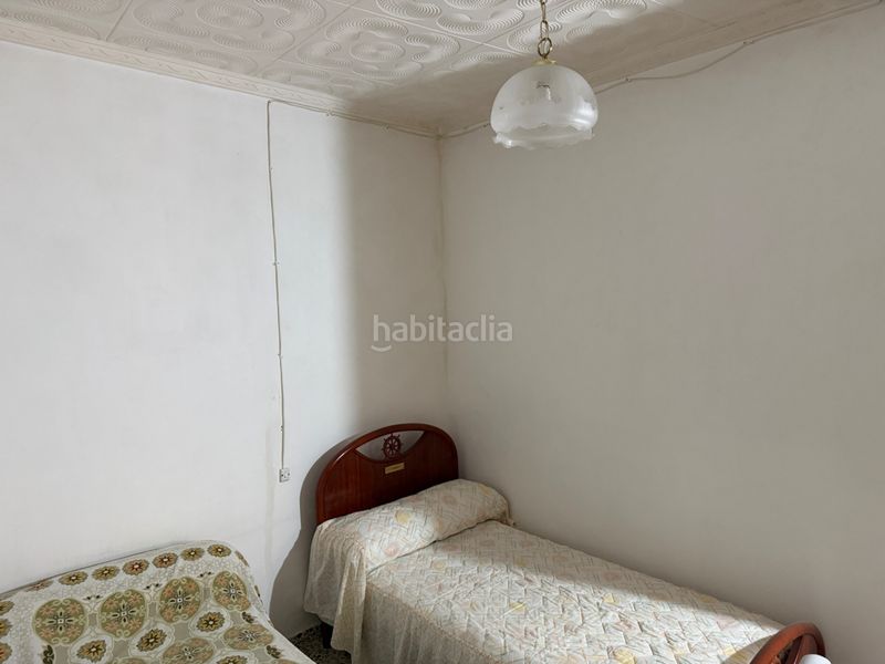 Foto 4df4c615-81ff-48d7-b5d2-f96bc2433984. Casa adossada amb xemeneia a Pliego