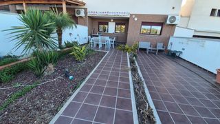 Casa  Calle el junco. Bungalow adosado en venta de 2 dormitorios en torre guil, murcia
