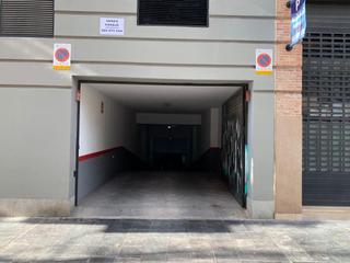 Aparcament cotxe en Carrer de salvador giner 13. Buen garaje centro de valencia,con trastero,en edificio moderno.