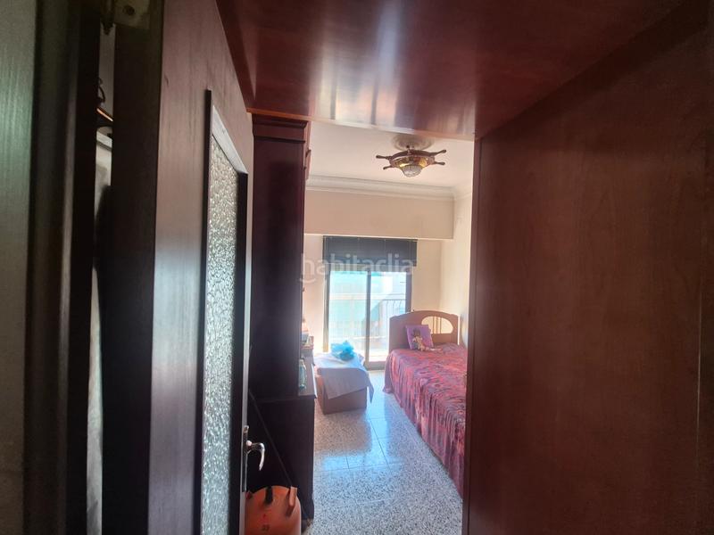Foto 2123c544-54b4-472a-9b10-6bcf89517019. Piso buen piso en Torrefiel,85 m2, 3 dormitorios,1 año y 1 aseo,semirreformado, ,4º sin ascensor en Valencia