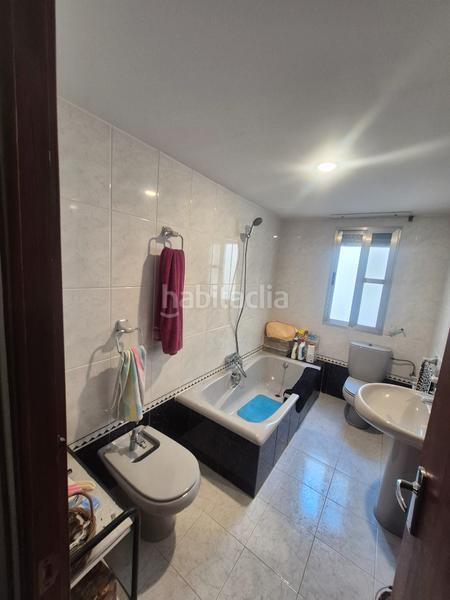 Foto 51962de8-6831-4c3c-b0d5-43721efcb06b. Piso buen piso en Torrefiel,85 m2, 3 dormitorios,1 año y 1 aseo,semirreformado, ,4º sin ascensor en Valencia