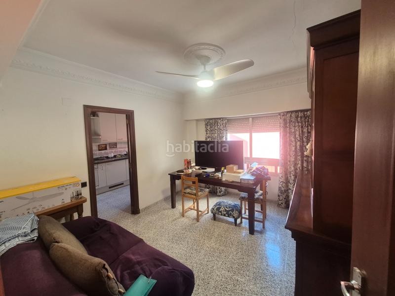 Foto e8acd671-1620-4564-ba7d-01916355b977. Piso buen piso en Torrefiel,85 m2, 3 dormitorios,1 año y 1 aseo,semirreformado, ,4º sin ascensor en Valencia