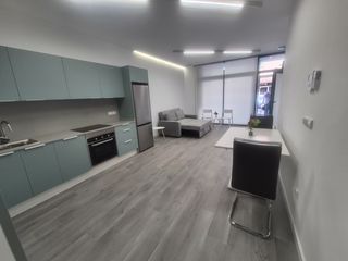 Miete Loft  Carrer de bilbao 7. Bonito loft en el centro de moncada, sólo para estudiantes