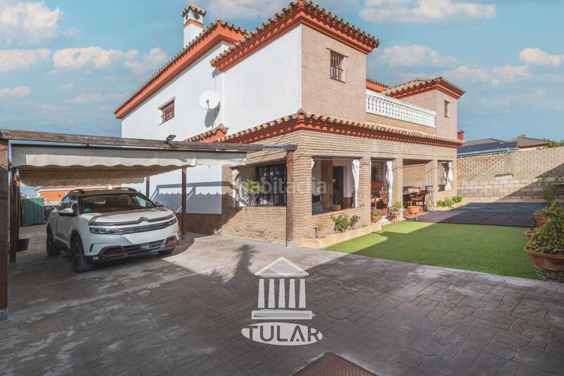 Foto b479edeb-e38c-45ff-93f4-1e59b7e1d47b. Chalet con camino parcheggio piscina in Centro Puerto de Santa María (El)