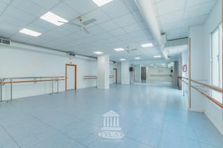 Local Comercial  Avenida del descubrimiento. ¡oportunidad única en el puerto de santa maría! se vende especta