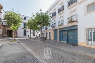 Pis a Plaza de Toros - Ayuntamiento. Vivienda de v.p.o. de 2 dormitorios en la zona centro de el puer